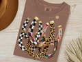 Lucky Horseshoe Graphic Tee: Espresso / Small